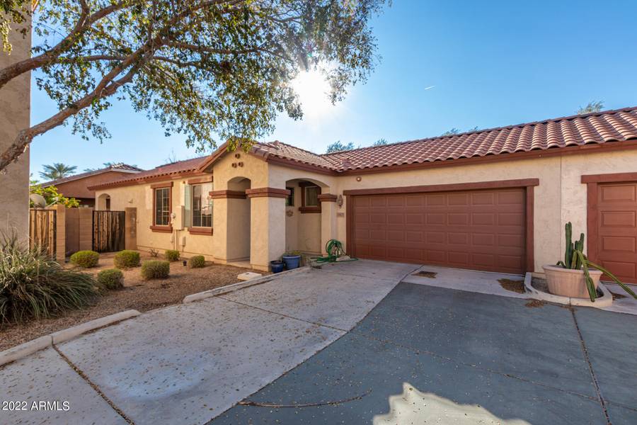 3827 E PALMER Street, Gilbert, AZ 85298