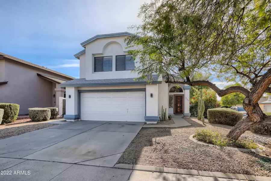 717 E SACK Drive, Phoenix, AZ 85024