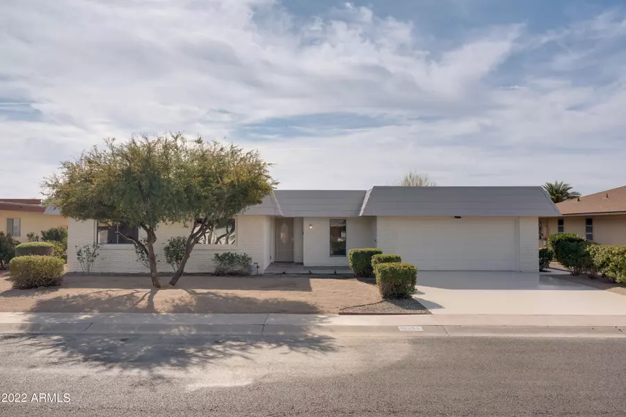 10231 W BROOKSIDE Drive, Sun City, AZ 85351