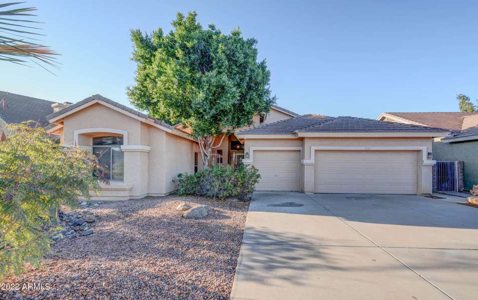 1020 S WESTERN SKIES Drive, Gilbert, AZ 85296