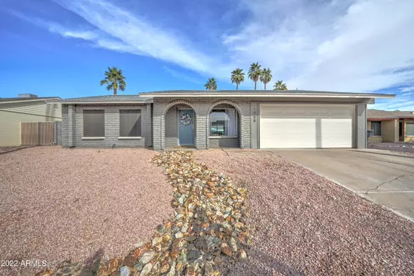 1068 W LAGUNA AZUL Avenue, Mesa, AZ 85210