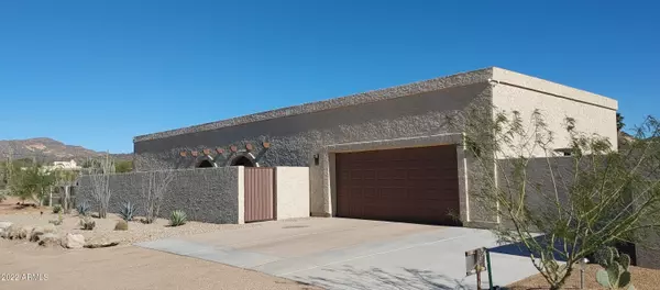 Apache Junction, AZ 85119,1019 E TONTO Street