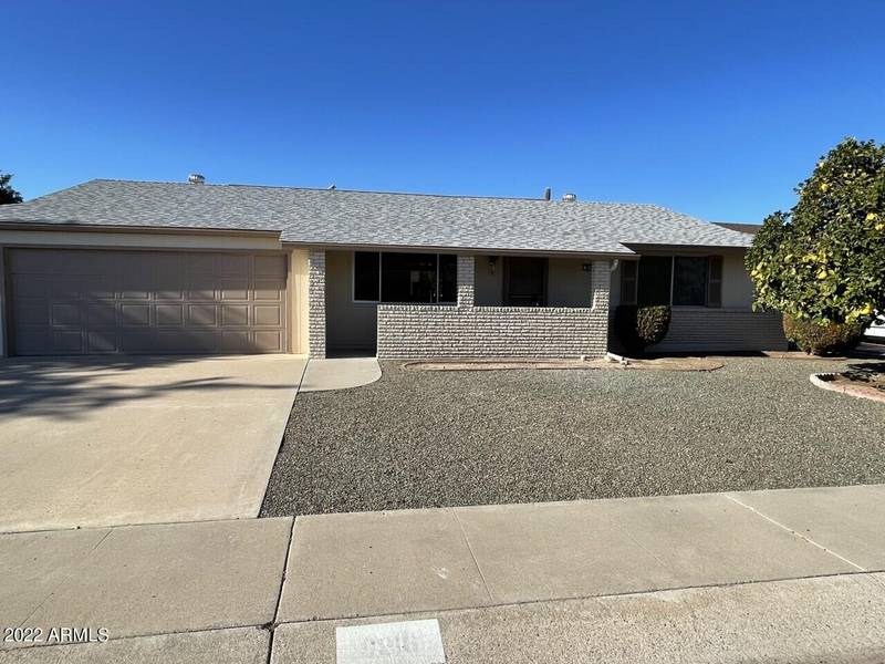 9916 W OAKSTONE Drive, Sun City, AZ 85351