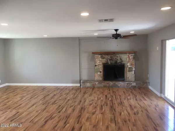 Phoenix, AZ 85019,4602 N 38TH Drive