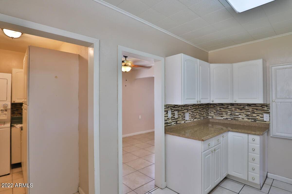 Phoenix, AZ 85008,411 N 41ST Place