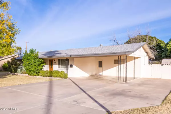 906 W 10TH Place,  Mesa,  AZ 85201