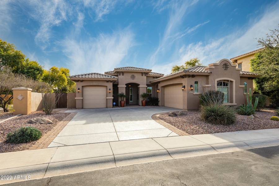 3693 E NOLAN Drive, Chandler, AZ 85249