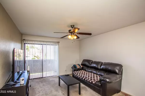 Scottsdale, AZ 85257,985 N GRANITE REEF Road #167