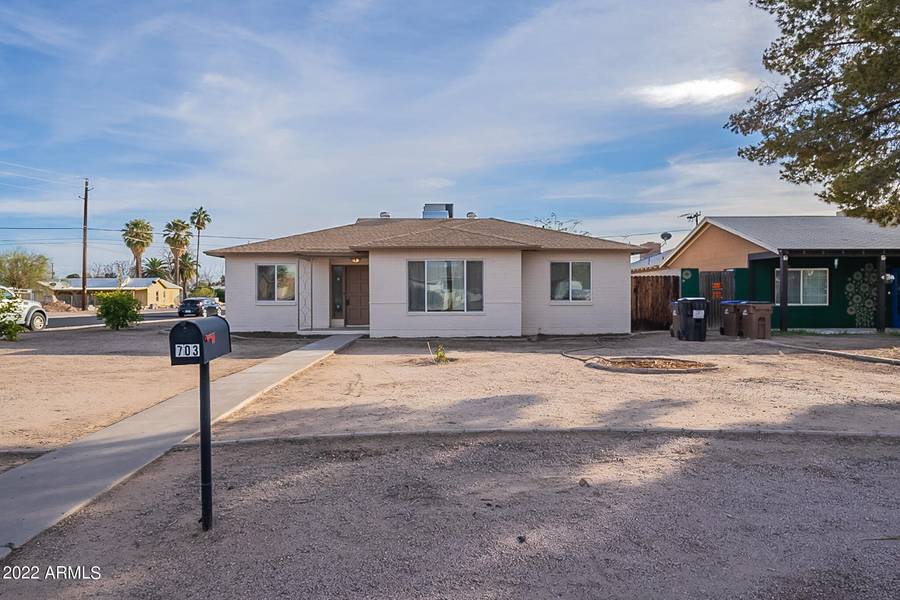 703 W PINKLEY Avenue, Coolidge, AZ 85128