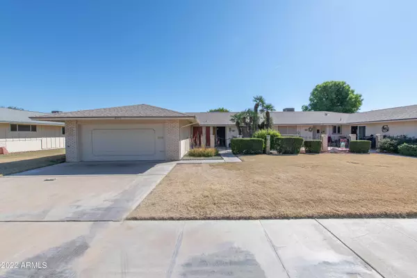 10433 W PRAIRIE HILLS Circle, Sun City, AZ 85351