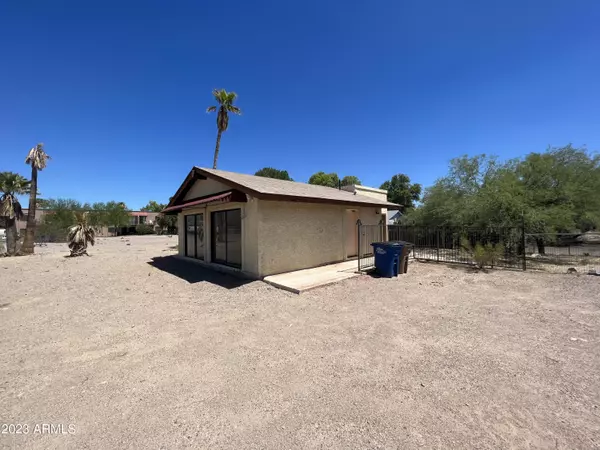 Wickenburg, AZ 85390,0 sunflower Avenue #2