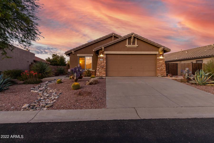 10282 E TRAILHEAD Court, Gold Canyon, AZ 85118