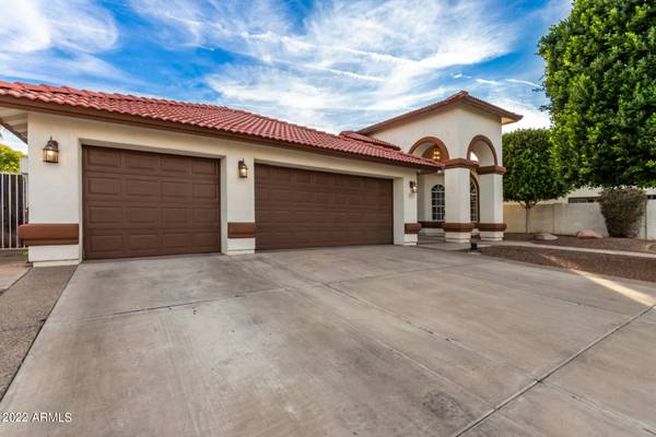 Gilbert, AZ 85233,807 W SAN MATEO Drive