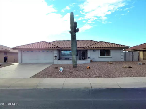 2246 S YELLOW WOOD Avenue, Mesa, AZ 85209