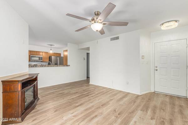 Phoenix, AZ 85053,2910 W MARCONI Avenue #110