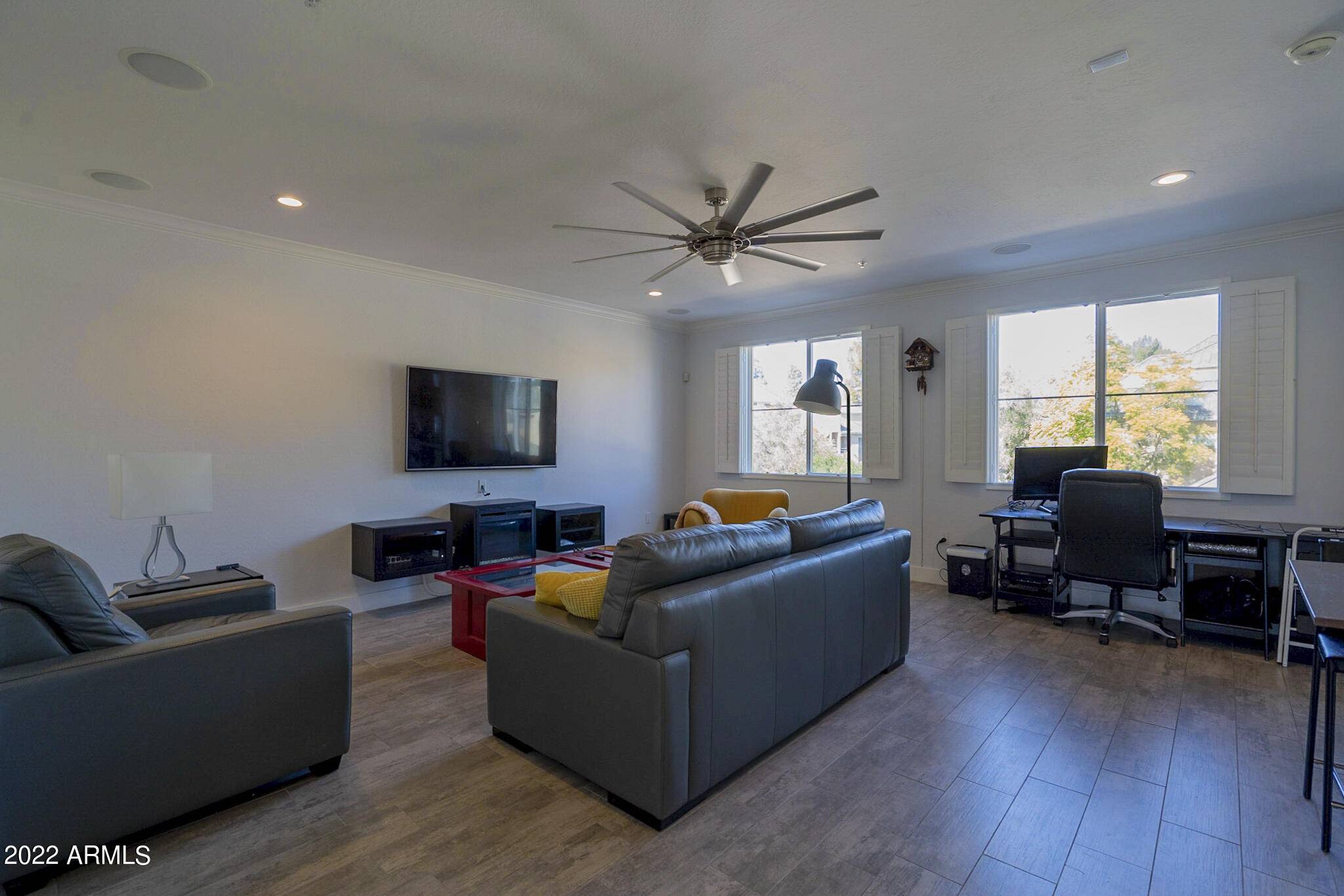 Phoenix, AZ 85034,706 E WASHINGTON Street #207
