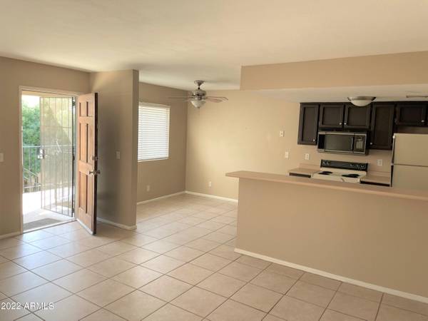 Phoenix, AZ 85016,2228 E CAMPBELL Avenue #208