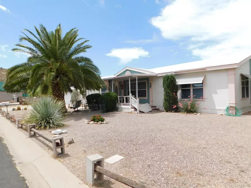 436 W MORRIS Circle, Queen Valley, AZ 85118