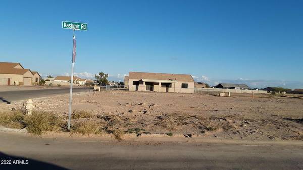 Arizona City, AZ 85123,13465 S KASHMIR Road #128