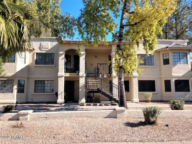 925 S LONGMORE -- #221, Mesa, AZ 85202