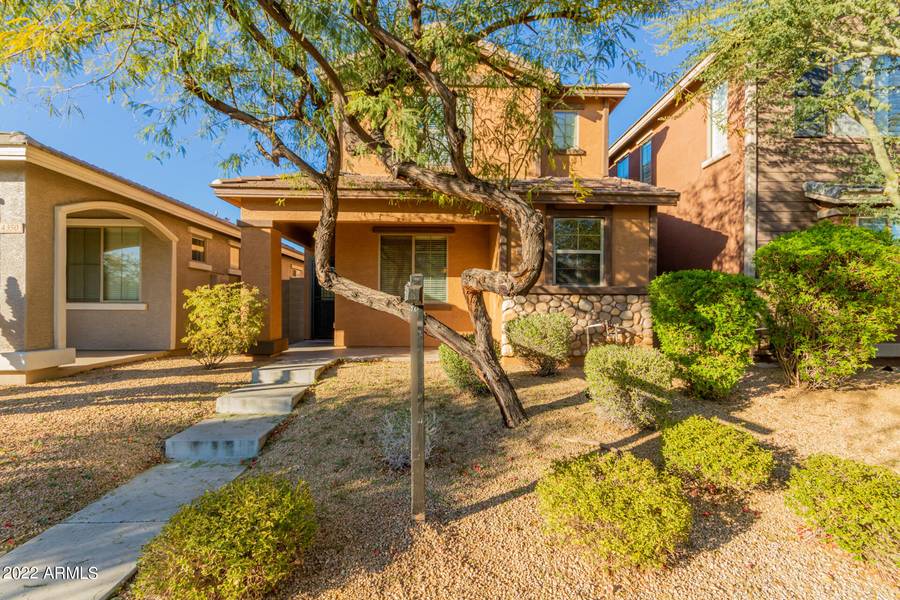 4352 E RENEE Drive, Phoenix, AZ 85050