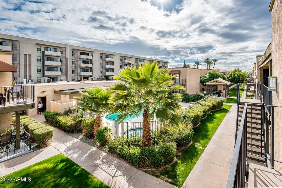 2228 E CAMPBELL Avenue #212, Phoenix, AZ 85016