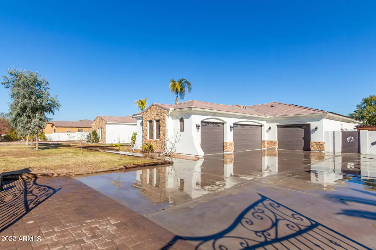 Buckeye, AZ 85326,6905 S 219TH Drive