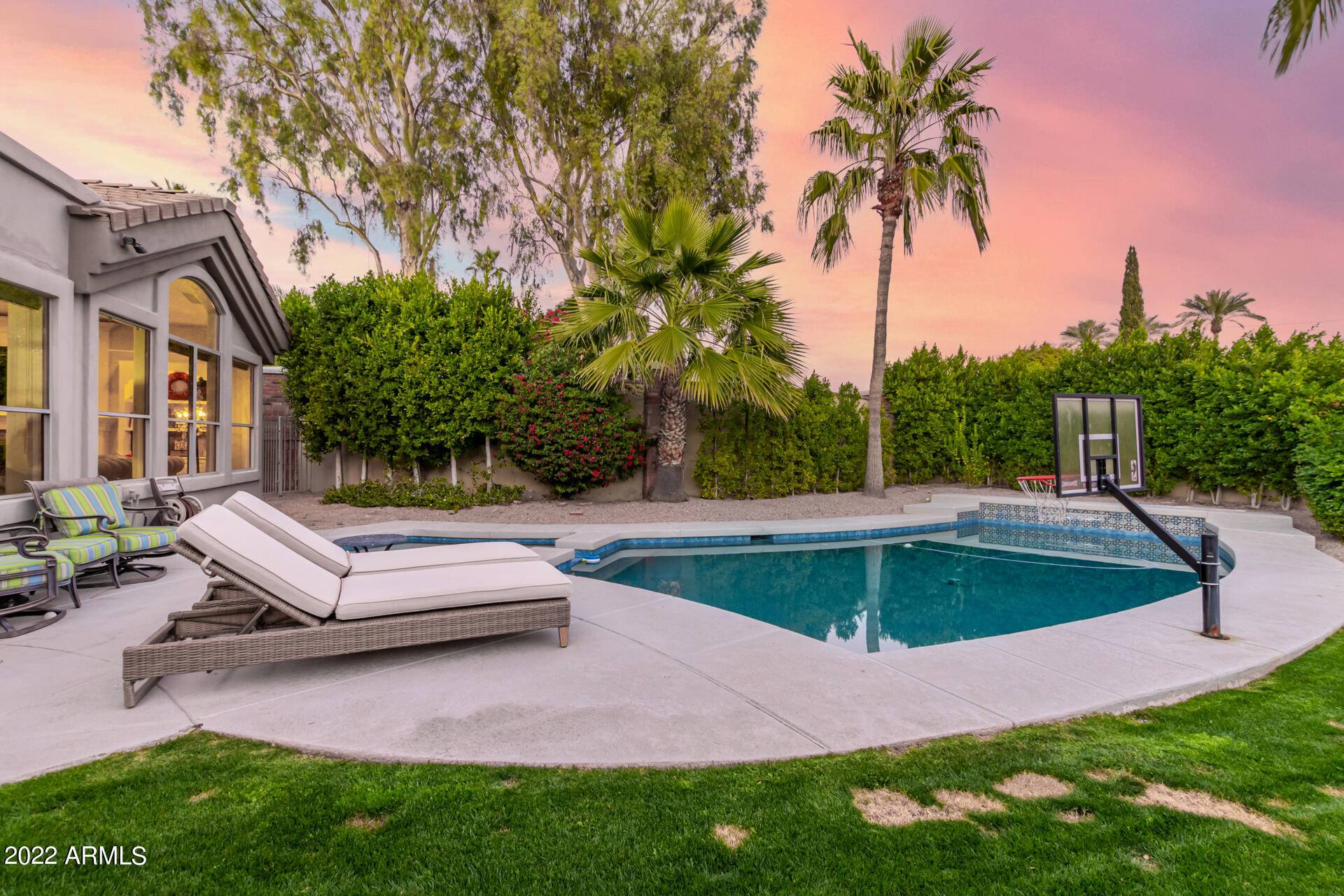 Phoenix, AZ 85018,4155 N 49TH Way