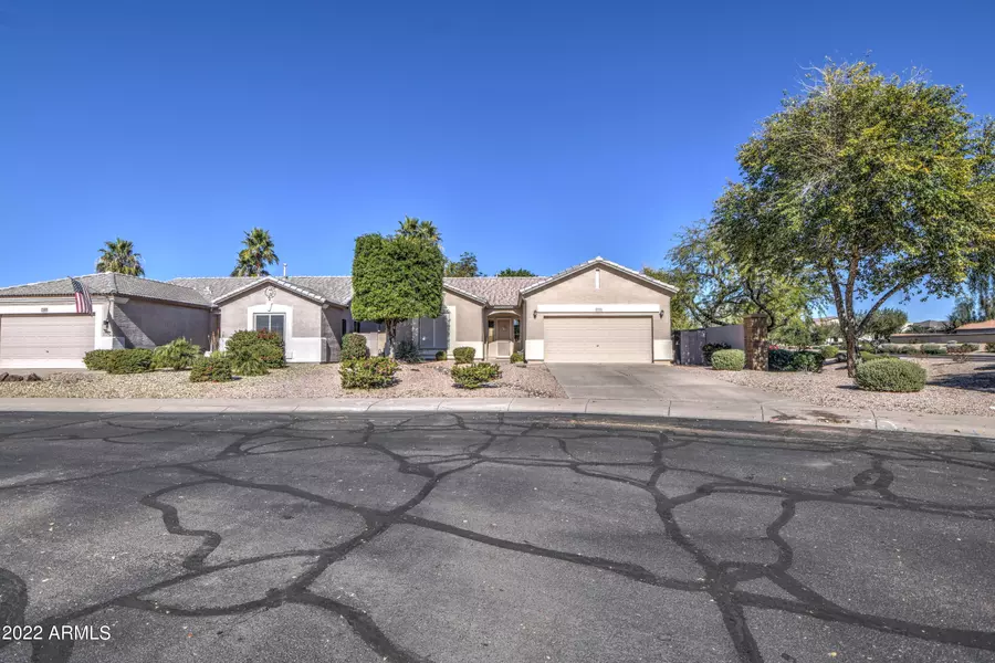 2996 E MICHELLE Way, Gilbert, AZ 85234