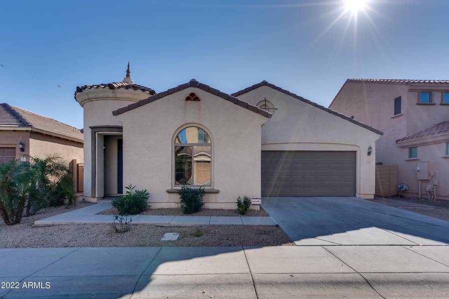 63 W ASTER Drive, Chandler, AZ 85248