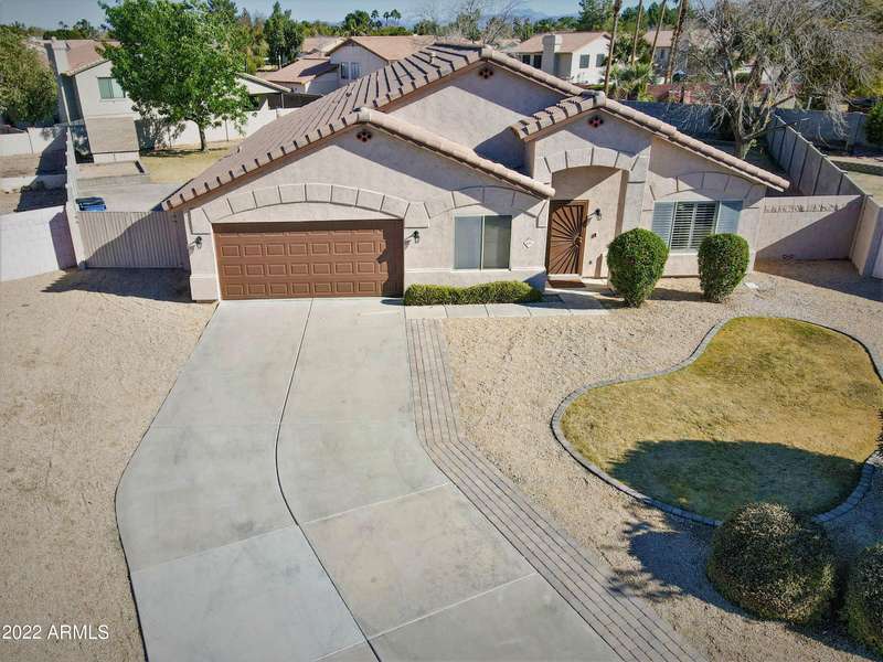 635 S CORRINE Court, Gilbert, AZ 85296