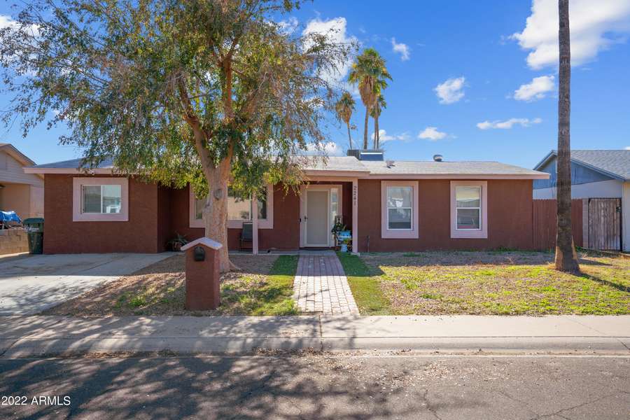 2241 W HARTFORD Avenue, Phoenix, AZ 85023