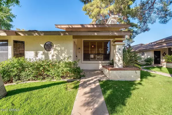 1550 N STAPLEY Drive #53, Mesa, AZ 85203