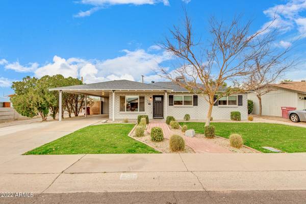 8108 E MITCHELL Drive, Scottsdale, AZ 85251