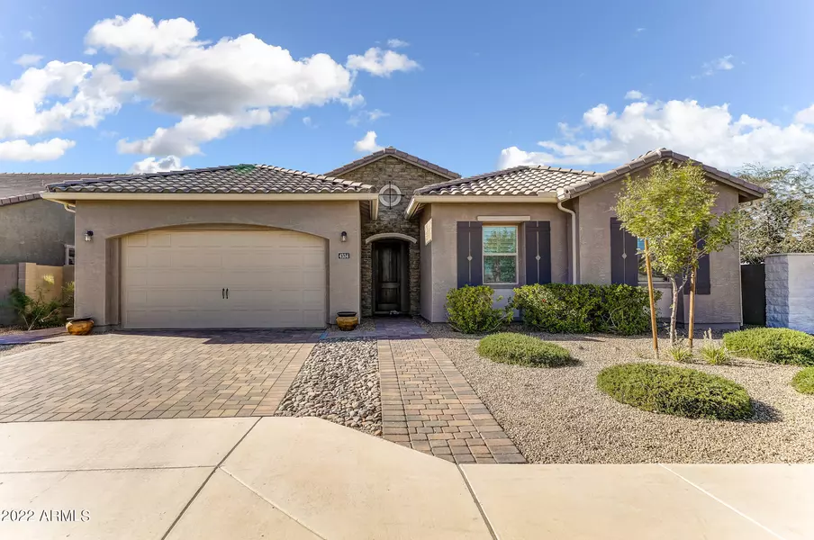 4334 S NOTTING HILL Drive, Gilbert, AZ 85297