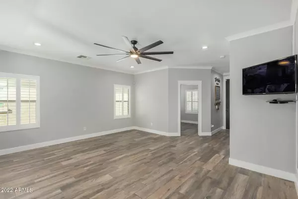 Phoenix, AZ 85043,5921 W GETTY Drive