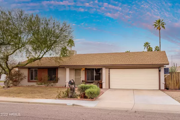 Phoenix, AZ 85027,414 W BEHREND Drive