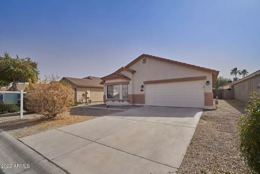 1301 E SANTA FIORE Street, San Tan Valley, AZ 85140