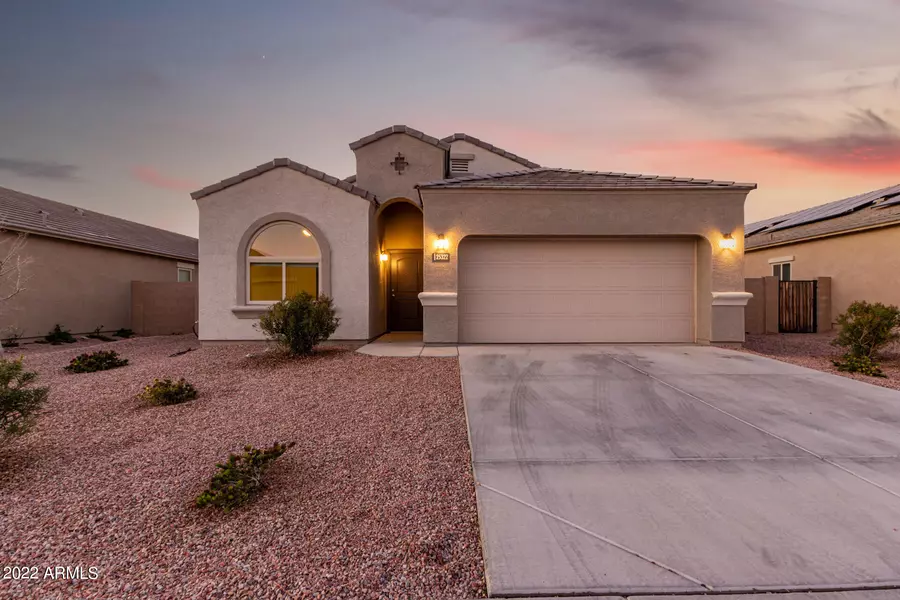 25322 W CARSON Drive, Buckeye, AZ 85326