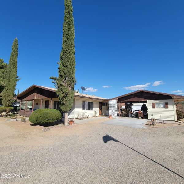 23985 W COLEMAN Drive, Congress, AZ 85332