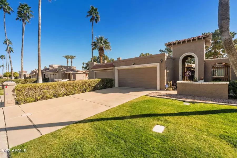 25427 S GLENBURN Drive, Sun Lakes, AZ 85248