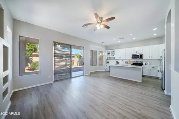 Chandler, AZ 85286,922 W RAVEN Drive