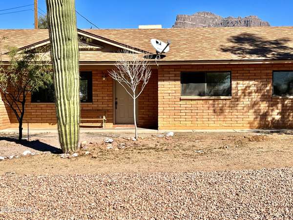 Apache Junction, AZ 85119,2139 S Sixshooter Road