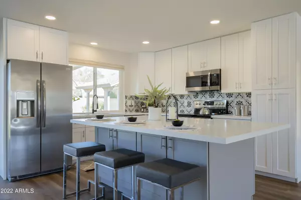 4624 E WALATOWA Street, Phoenix, AZ 85044