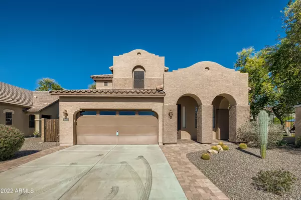 2702 E CANYON CREEK Drive, Gilbert, AZ 85295