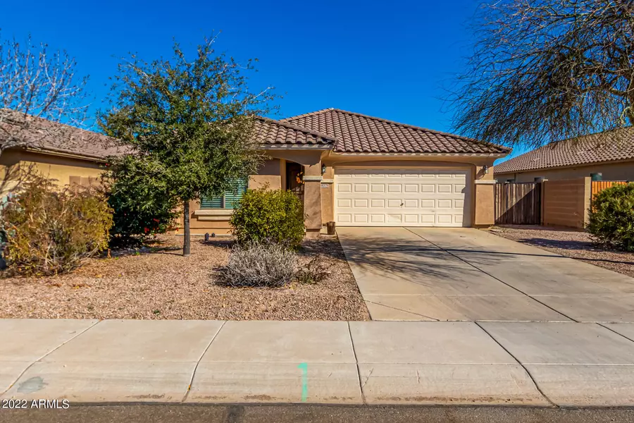 38575 N DOLORES Drive, San Tan Valley, AZ 85140