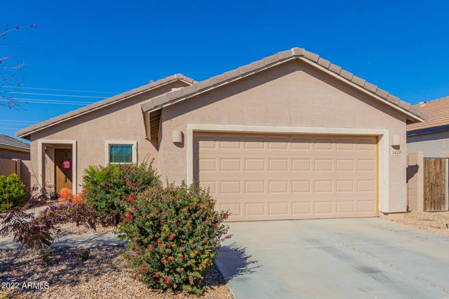 3420 E SILVERSMITH Trail, San Tan Valley, AZ 85143