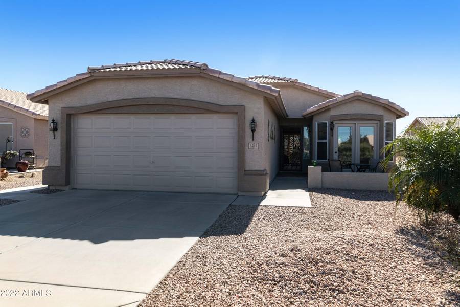 1421 E BELLERIVE Drive, Chandler, AZ 85249