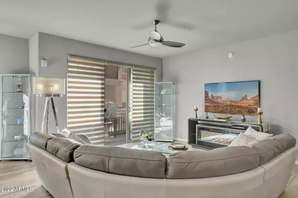 Phoenix, AZ 85054,17850 N 68TH Street #2120