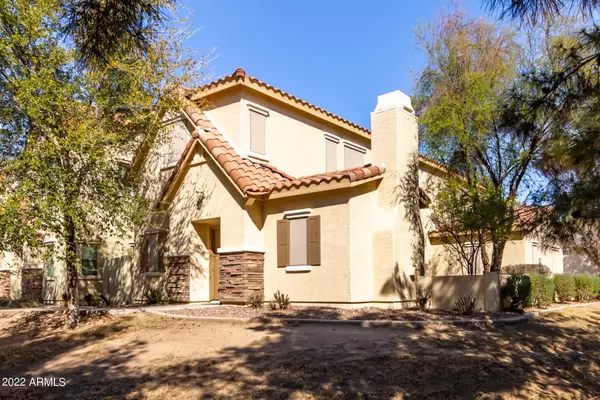 14047 W COUNTRY GABLES Drive, Surprise, AZ 85379